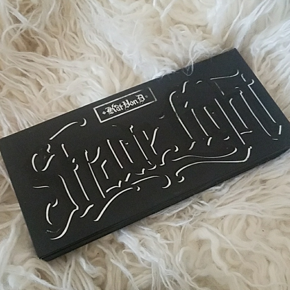 Kat Von D Shade and Light Palette
